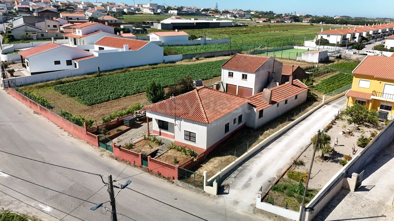 Moradia T4 para Venda em Serra D'El-Rei Foto 1