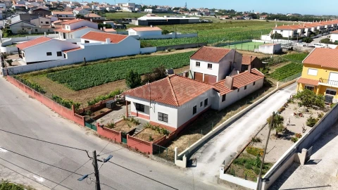 Moradia T4 para Venda em Serra D'El-Rei