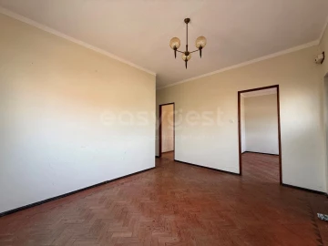 Moradia T4 para Venda em Serra D'El-Rei