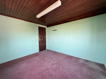 Moradia T4 para Venda em Serra D'El-Rei