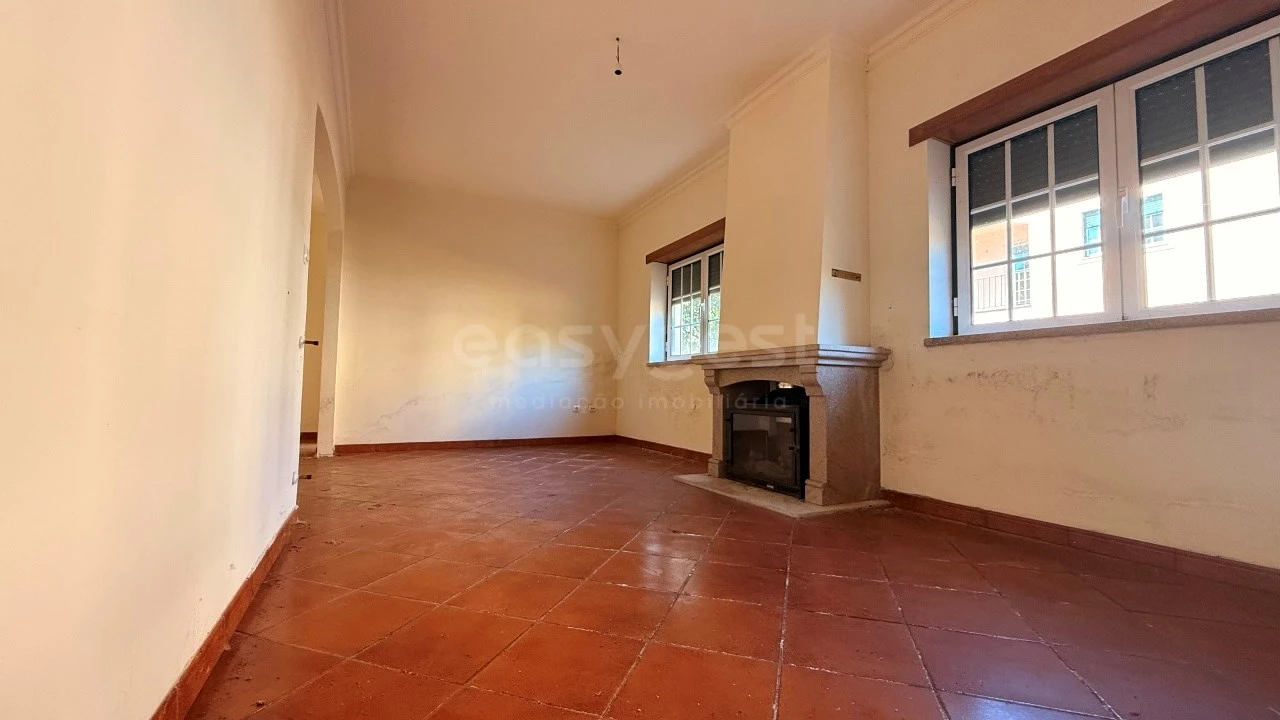 Prédio para Venda em Tortosendo Foto 5