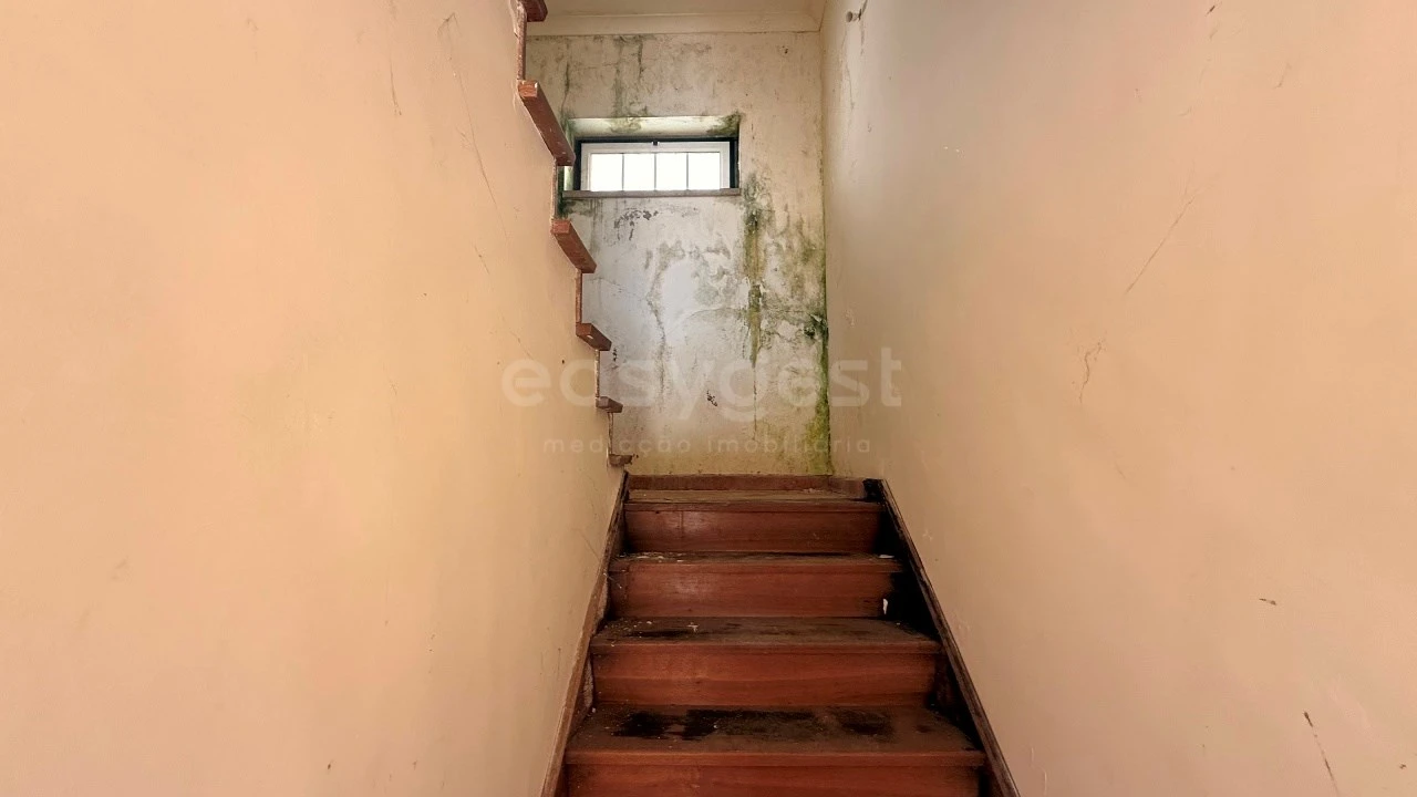 Prédio para Venda em Tortosendo Foto 15