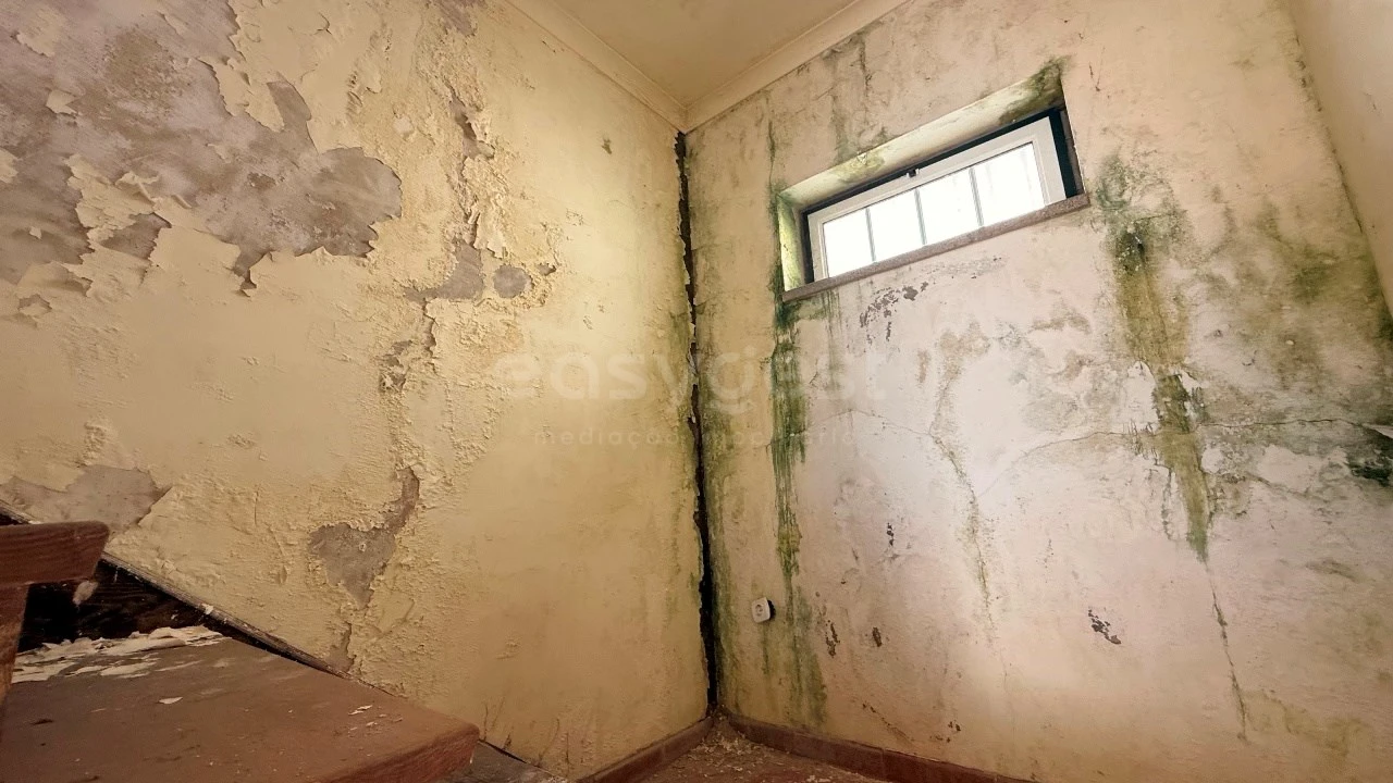 Prédio para Venda em Tortosendo Foto 16