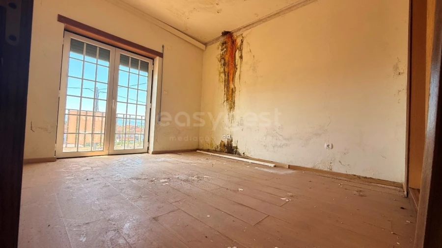 Prédio para Venda em Tortosendo Foto 24