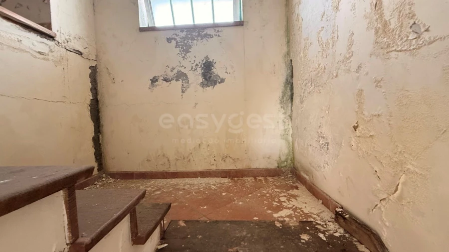 Prédio para Venda em Tortosendo Foto 28