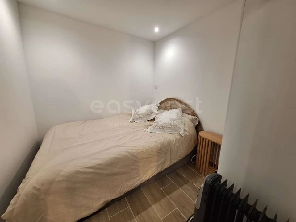 Garagem para Venda em Lagos (São Sebastião e Santa Maria) Foto 3