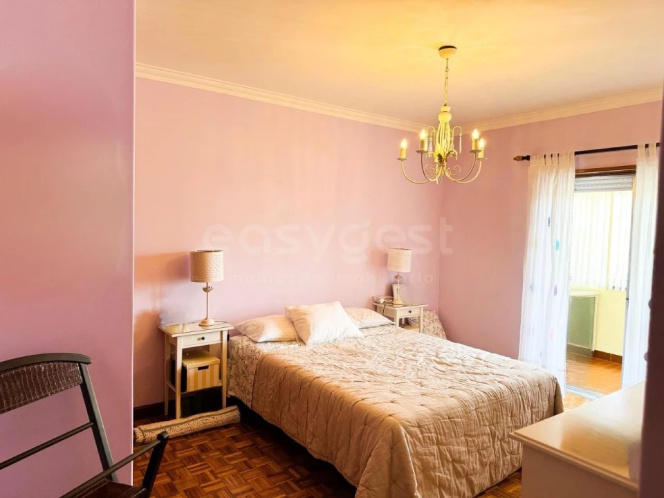 Apartamento T3 para Venda em Carcavelos e Parede Foto 9