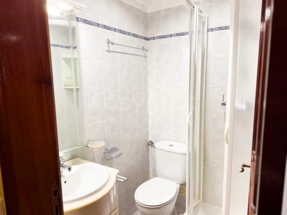Apartamento T3 para Venda em Carcavelos e Parede Foto 17
