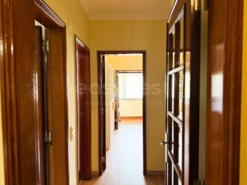 Apartamento T3 para Venda em Carcavelos e Parede