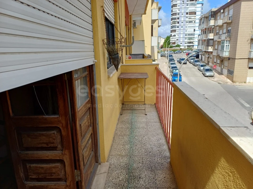 Apartamento T2 para Venda em Alto do Seixalinho, Santo André e Verderena Foto 3