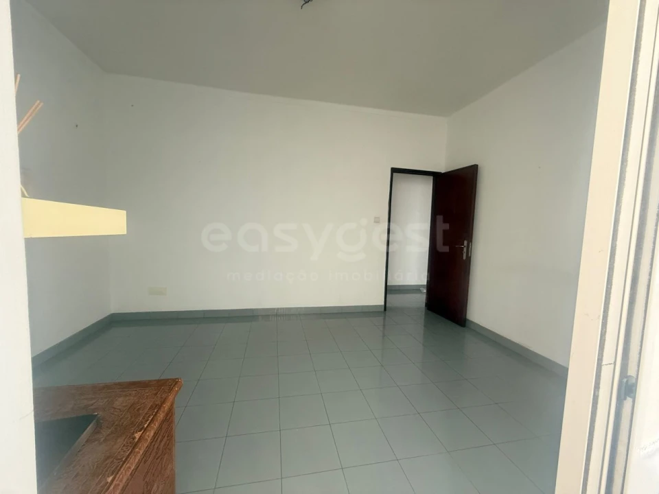 Apartamento T2 para Venda em Alto do Seixalinho, Santo André e Verderena Foto 5
