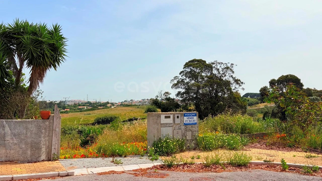 Terreno para Venda em Caparica e Trafaria Foto 1