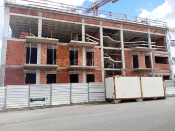 Apartamento T2 para Venda em Currelos, Papízios e Sobral