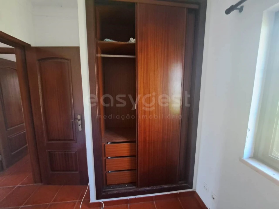 Moradia T4 para Venda em São Luis Foto 5