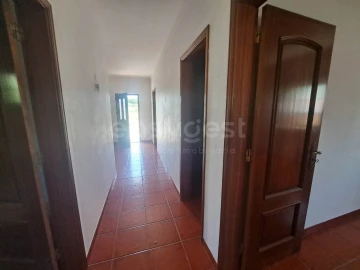Moradia T4 para Venda em São Luis