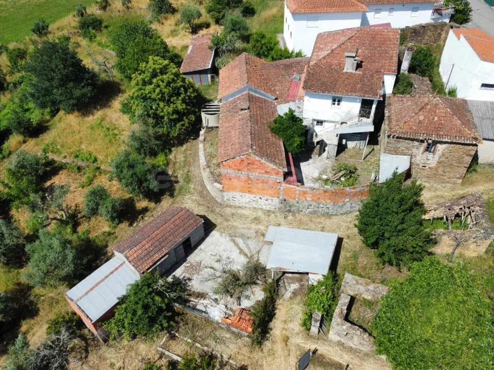 Quinta T4 para Venda em Mouronho Foto 37