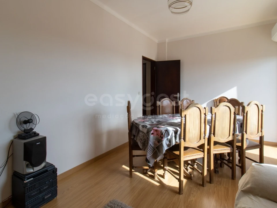 Apartamento T2 para Venda em Vila Real de Santo Antonio Foto 6