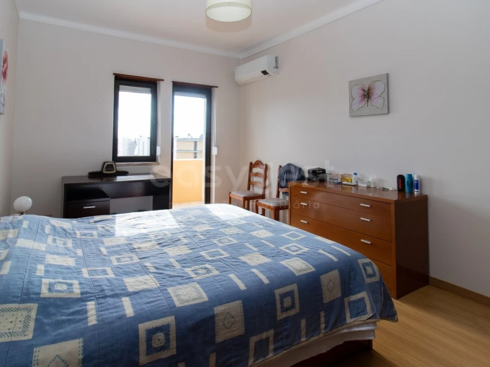 Apartamento T2 para Venda em Vila Real de Santo Antonio Foto 9