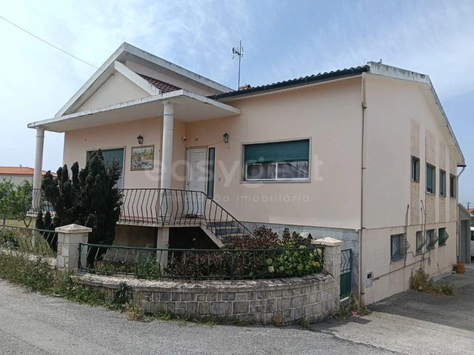 Moradia T4 para Venda em Pataias e Martingança Foto 1