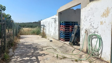 Moradia T5 para Venda em Azoia de Cima e Tremês