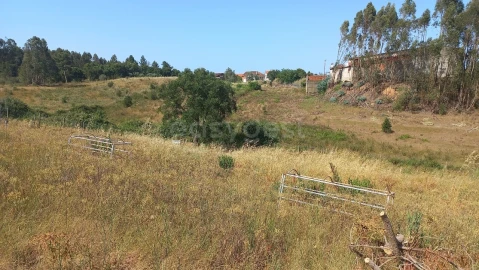 Moradia T5 para Venda em Azoia de Cima e Tremês