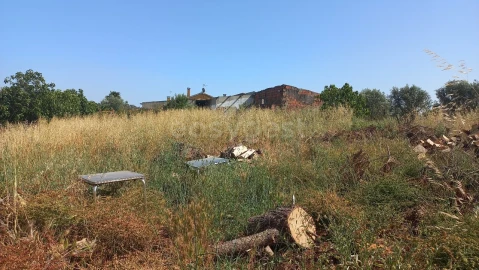 Moradia T5 para Venda em Azoia de Cima e Tremês