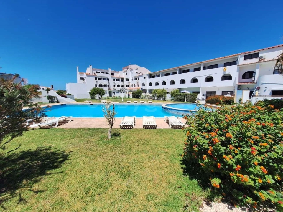 Apartamento T1 para Venda em Vila de Sagres Foto 3