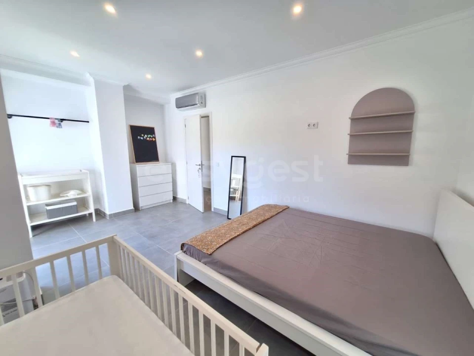 Apartamento T1 para Venda em Vila de Sagres Foto 9