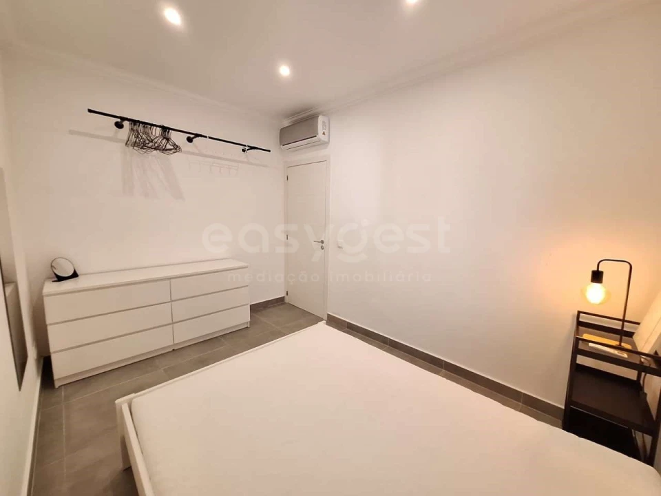Apartamento T1 para Venda em Vila de Sagres Foto 13