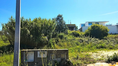 Terreno para Venda em Torres Novas (Santa Maria, Salvador e Santiago)