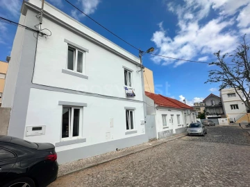 Moradia T2 para Venda em Caparica e Trafaria