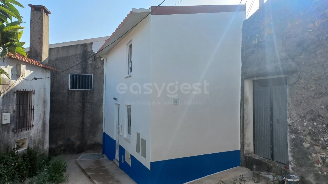 Moradia T1 para Venda em Amiais de Baixo Foto 13