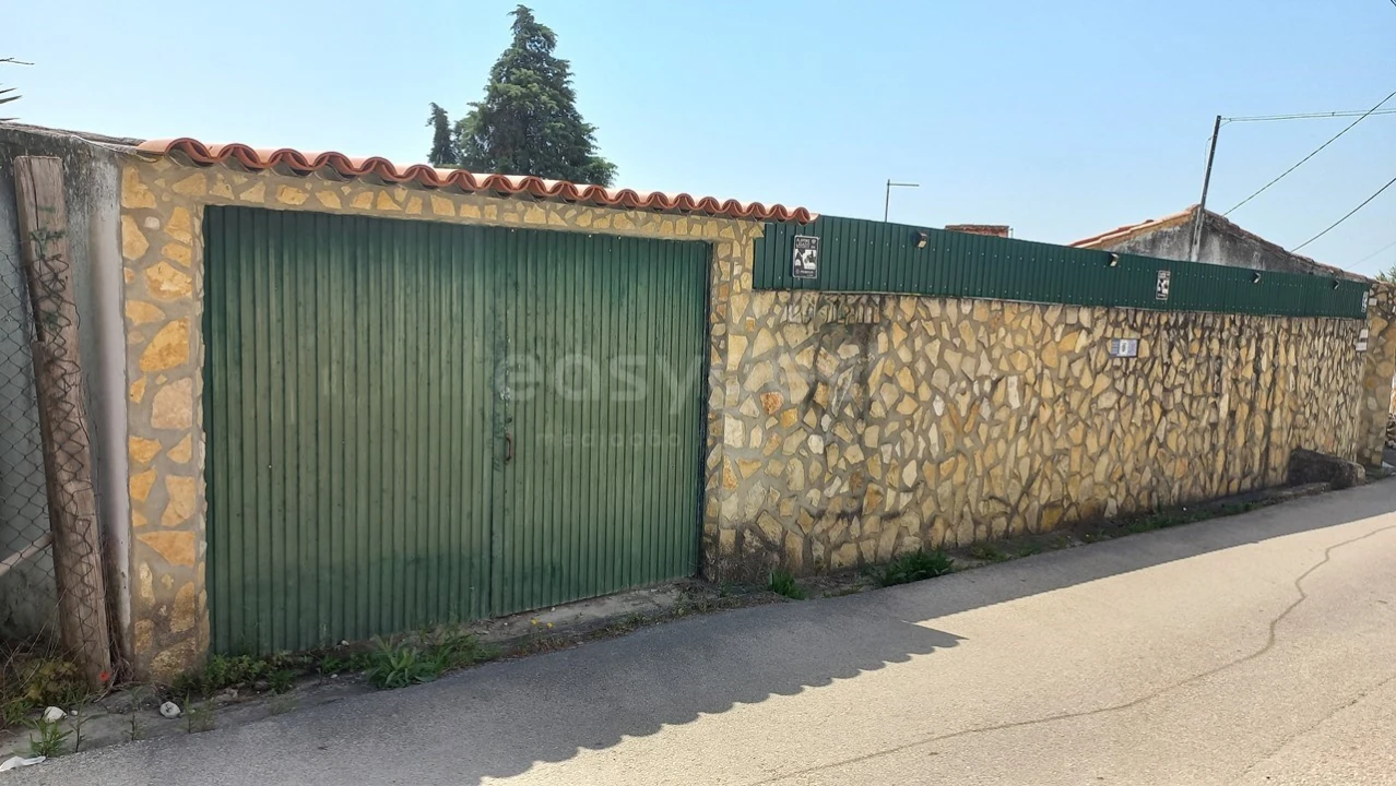 Moradia T2 para Venda em Achete, Azoia de Baixo e Póvoa de Santarém Foto 4