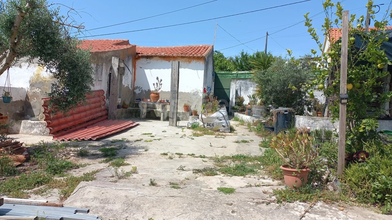 Moradia T2 para Venda em Achete, Azoia de Baixo e Póvoa de Santarém Foto 12