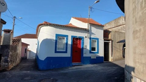 Moradia T2 para Venda em Amiais de Baixo