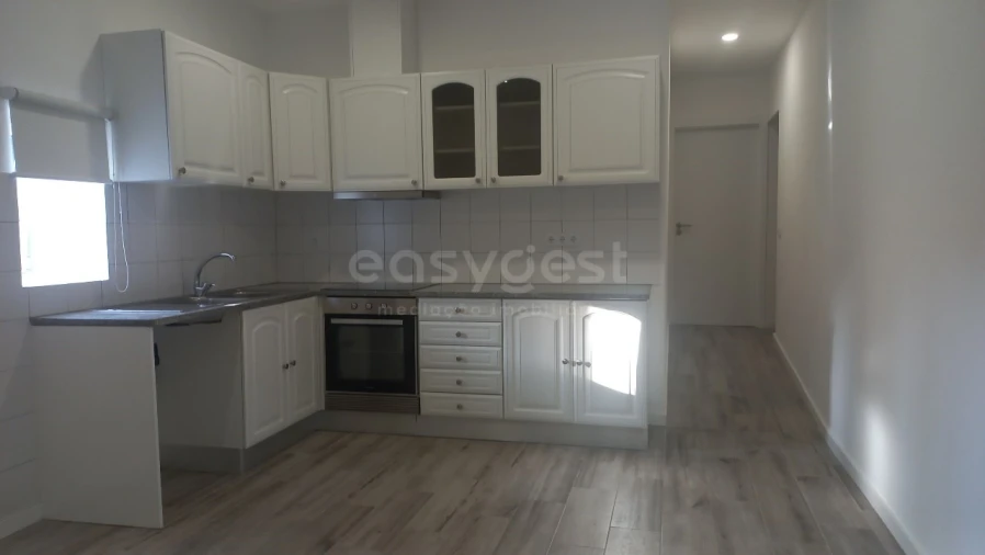 Moradia T2 para Venda em Amiais de Baixo Foto 18