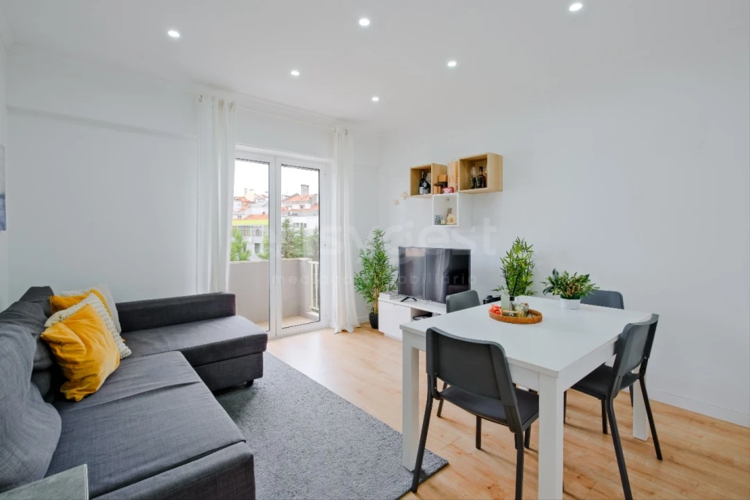 Apartamento T3 para Venda em Benfica Foto 6