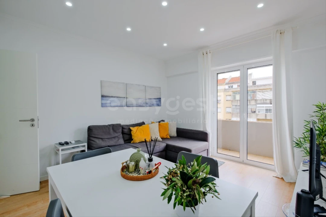 Apartamento T3 para Venda em Benfica Foto 7