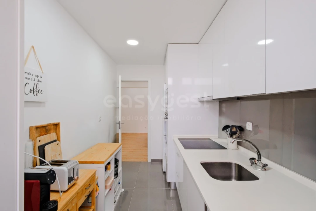 Apartamento T3 para Venda em Benfica Foto 12