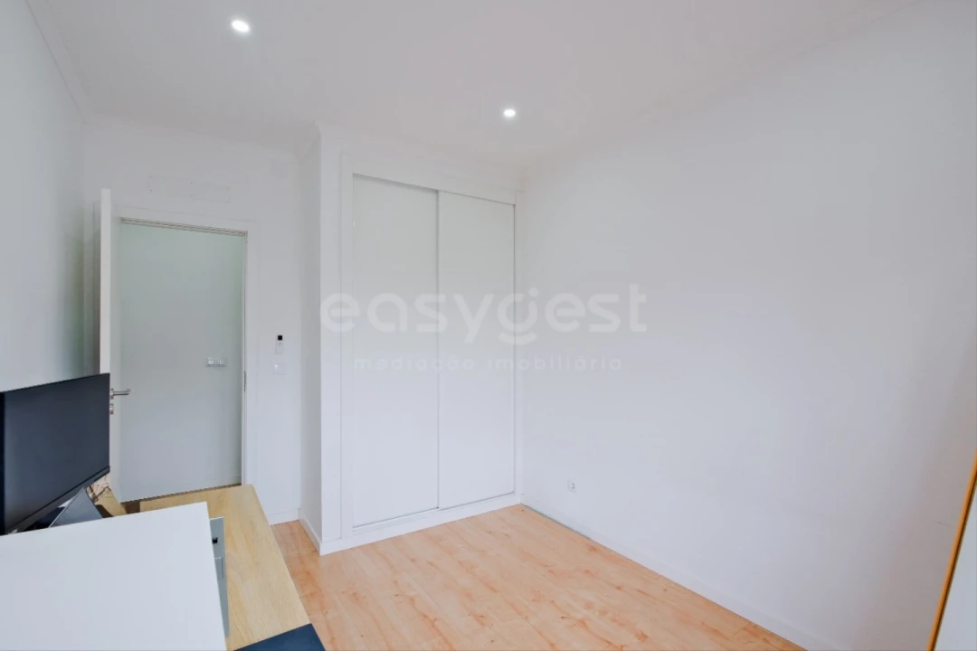 Apartamento T3 para Venda em Benfica Foto 26
