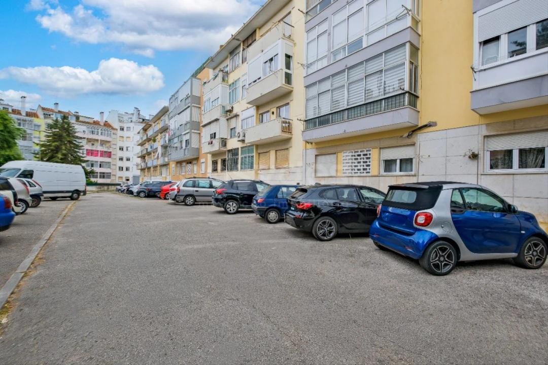 Apartamento T3 para Venda em Benfica Foto 37