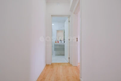 Apartamento T3 para Venda em Benfica