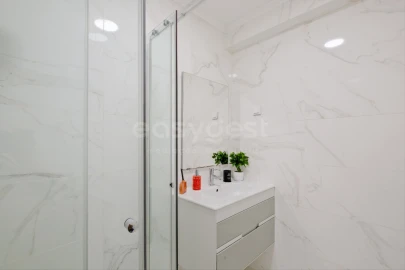 Apartamento T3 para Venda em Benfica