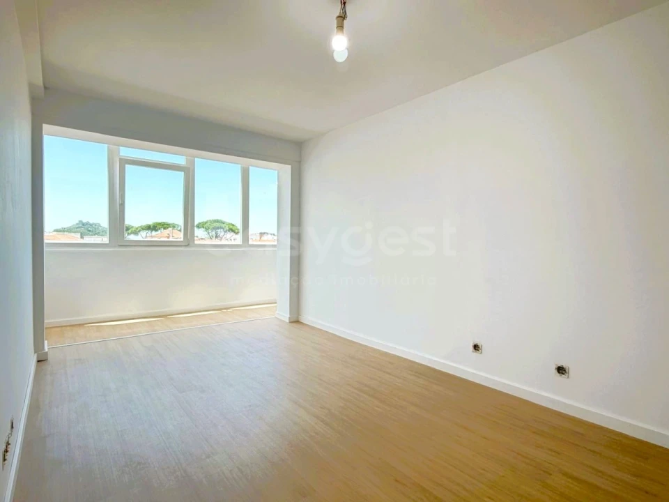 Apartamento T2 para Venda em Sesimbra (Castelo) Foto 2