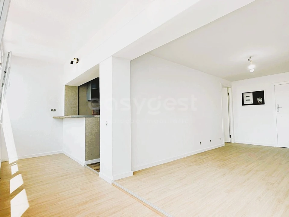 Apartamento T2 para Venda em Sesimbra (Castelo) Foto 4