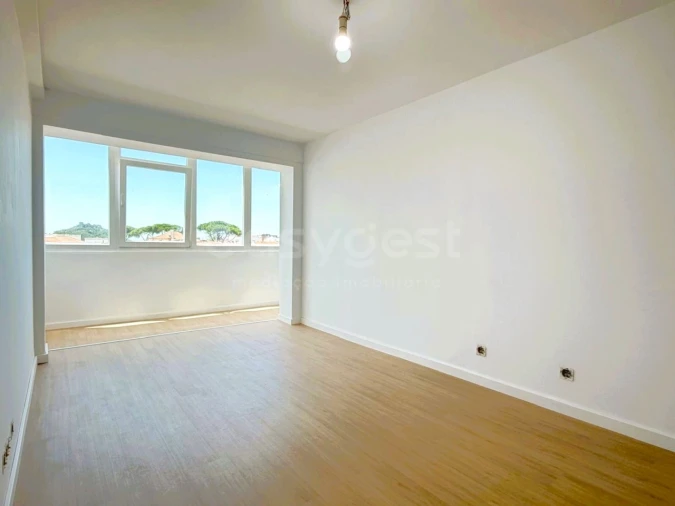 Apartamento T2 para Venda em Sesimbra (Castelo) Foto 2