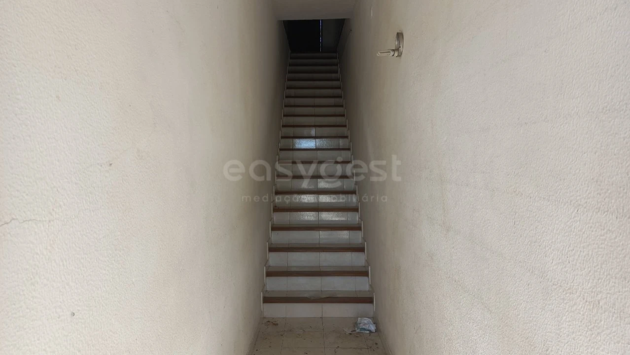 Moradia T2 para Venda em Azoia de Cima e Tremês Foto 14