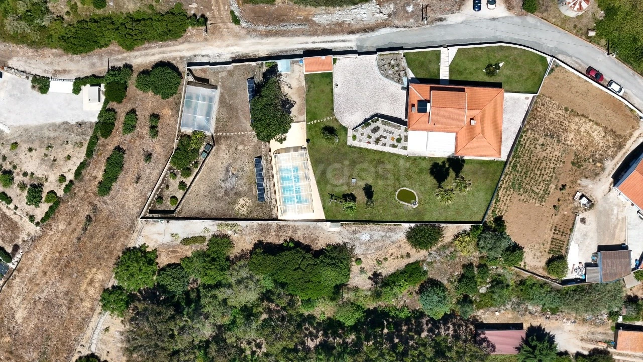 Moradia T4 para Venda em Serra D'El-Rei Foto 6
