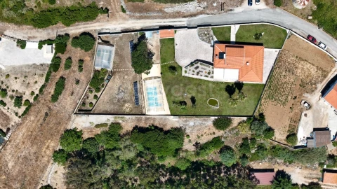 Moradia T4 para Venda em Serra D'El-Rei