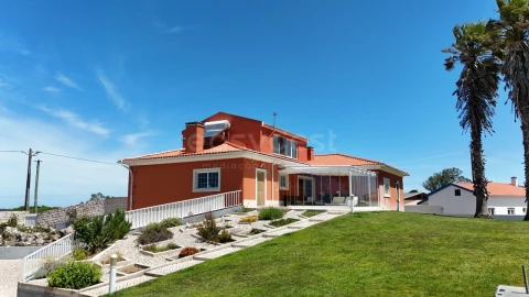 Moradia T4 para Venda em Serra D'El-Rei